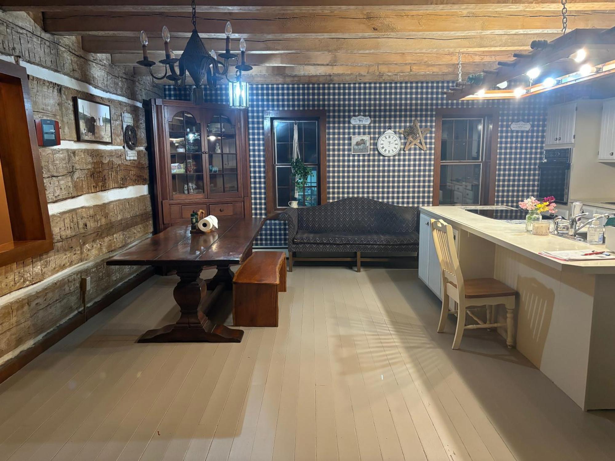 Farmhouse Cabin アシュランド エクステリア 写真